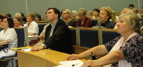 Razem łatwiej i lepiej – młodzież seniorom, seniorzy młodzieży