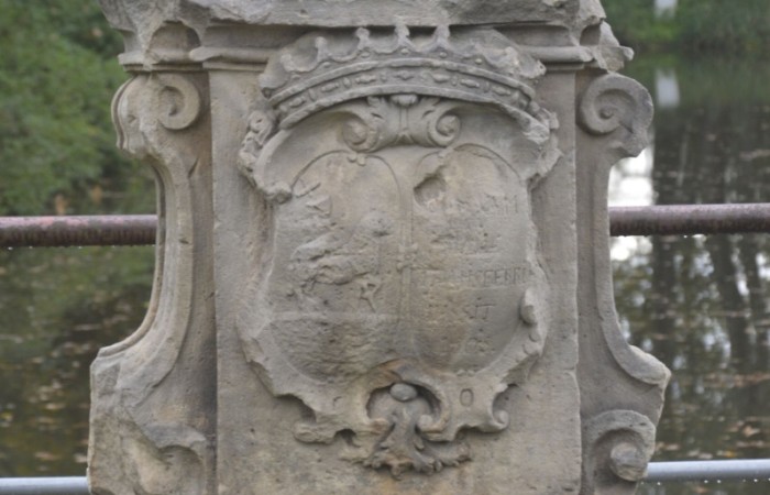 zdjęcie figury Nepomucena