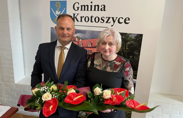 Wspólne zdjęcie wójta i skarbnik