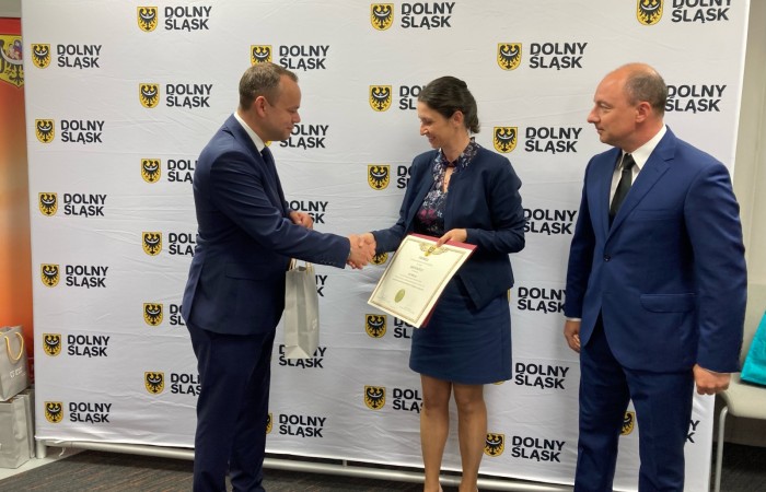 wręczenie promesy p. Sekretarz